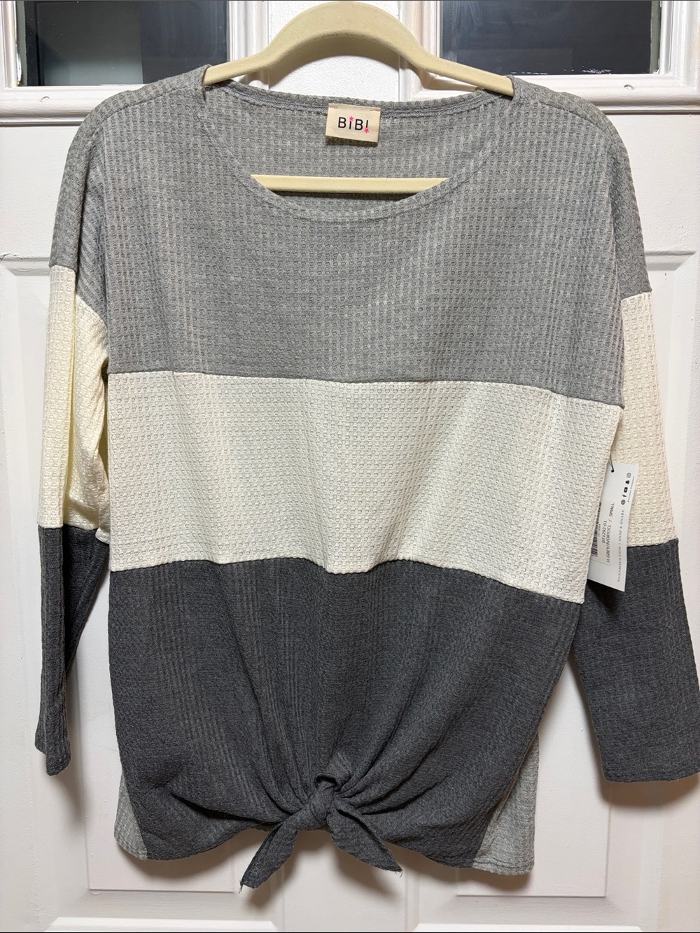 BiBi Gray & Cream Colorblock Knit Top with Front Knot